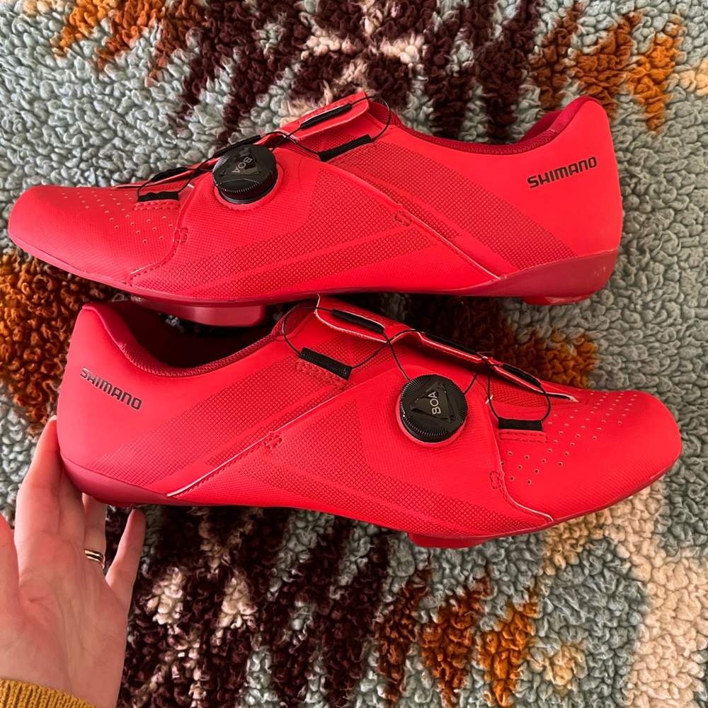 Men’s Red Shimano RC3 Cycling Shoes